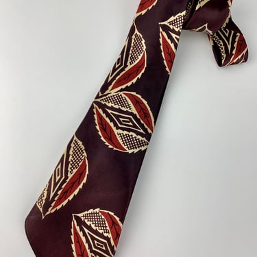 1940's Vintage Tie - Abstract Pattern - BEAU BRUMMELL - Dark Brown Background with Rusty Red & Cream - Golden Rule St. Paul Label 