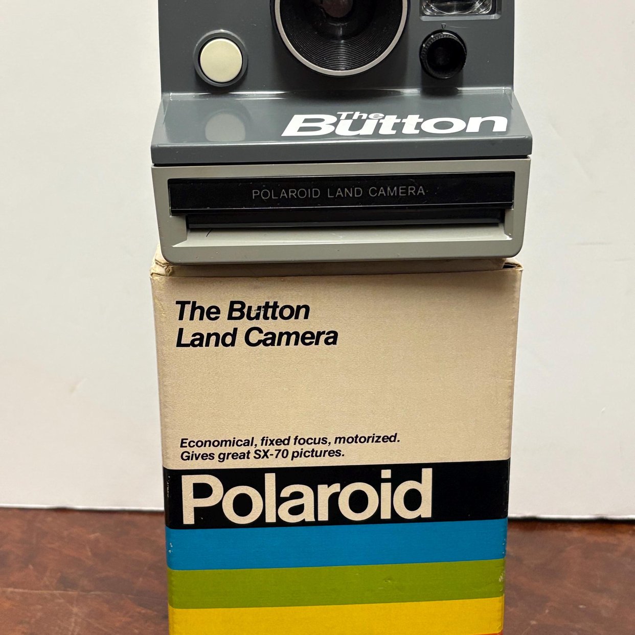 1970s Polaroid “The Button” Land Camera | MOB Vintage - Kensington ...