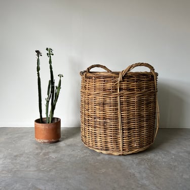 Large Vintage Organic Woven Wicker Basket / Planter 