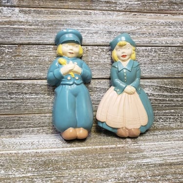 Vintage Dutch Boy & Girl Wall Plaques, Chalkware Collectible Wall Decor, Holland, Netherlands, Mid Century, Retro Vintage Wall Hanging 