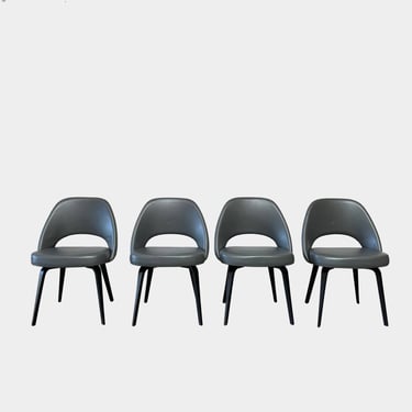 Knoll Saarinen Executive Dining Chair Set
