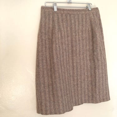 vintage 60s herringbone skirt // vintage wool skirt // pencil skirt // vintage pencil skirt // 50s skirt 60s skirt // size 8, size 10 