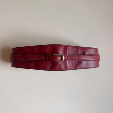 1970s Cerruti brick red leather wide belt, gold tone metal buckle / extra small 
