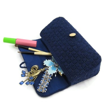 Navy blue bargello needlepoint clutch - vintage summer needlework purse - retro preppy fashion handbag - 1970s 