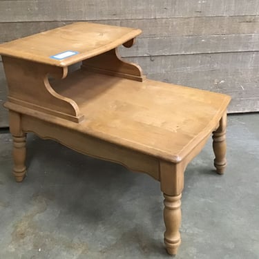 Colonial Style Side Table (Tacoma)