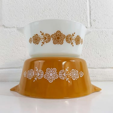 Vintage Pyrex Butterfly Gold Yellow White Casserole Dish 474 475 Milk Glass Mid-Century Retro Oven Made in USA Ovenware 1970s 