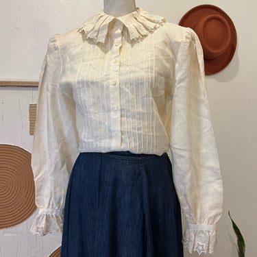 Vintage 90s Herman Geist Cream White Button Front Lace Trim Collar Blouse 