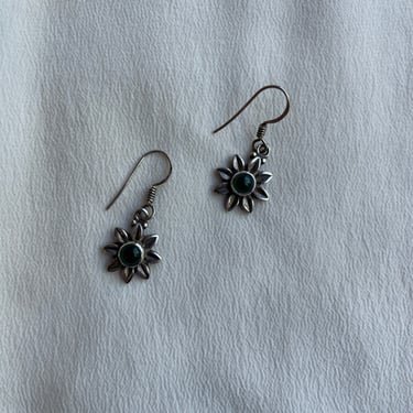 flower dangly earrings E179