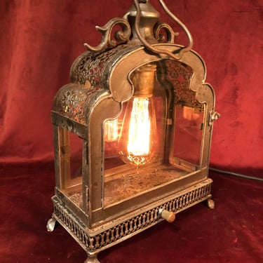 Illuminated Glassdoor Lantern 