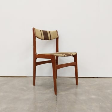 Vintage Danish Mid Century Modern Dining Chair - RE-UPHOLSTERY INCLUDED 