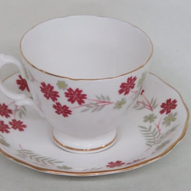 Royal Vale England Bone China Burgundy Floral Tea Cup and Saucer Set 3687B