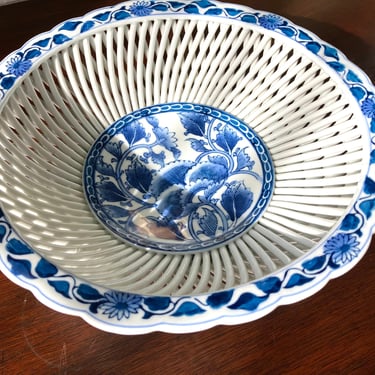 Toyo Blue and White Bowl 
