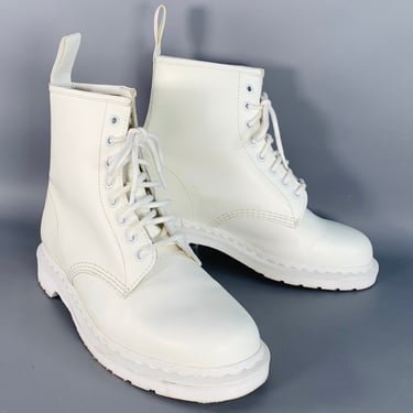 DR. MARTENS Size 10 White Leather Lace-Up Combat Boots