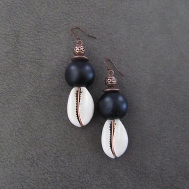 Cowrie shell earrings, copper and black wooden earrings 