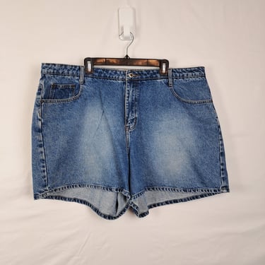 Vintage 90s High Waist Denim Shorts, Size 45 Waist 