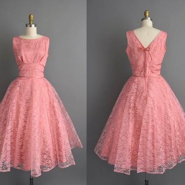vintage 1950s dress | Gorgeous Peach Pink Floral Lace Sweeping Full Skirt Party Prom Dress | Small | 50s dress 