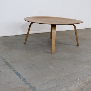 Vintage Mid Century Modern Eames Round Molded Plywood Coffee Table by AnnexMarketplace
