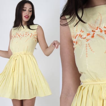 50s Yellow Cotton Full Skirt Dress, Floral Embroidered Rockabilly Frock, Vintage MCM Outfit With Matching Waist Tie Belt 