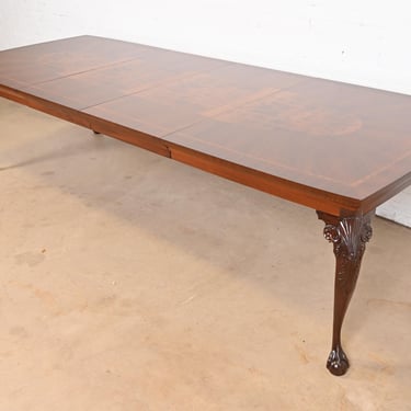 Henredon Chippendale Mahogany and Inlaid Burl Wood Extension Dining Table, Newly Refinished