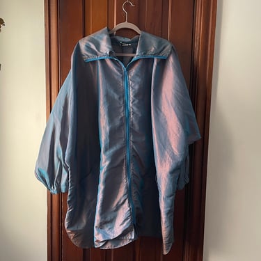 Vintage ‘80s ‘90s shimmery iridescent aqua blue nylon windbreaker | baggy fit, dolman sleeves,  oversize rain jacket, raver, XL OSFM 