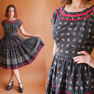 Vintage 50s Floral Cotton Tiered Dress/ 1950s Black Ric Rac Dress/ Size Medium 