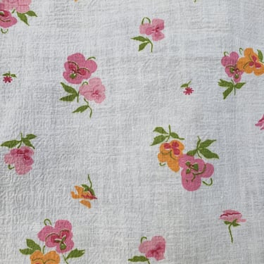 Vintage 1950's Novelty Print Fabric / 60s Pink Pansy Floral Fabric 