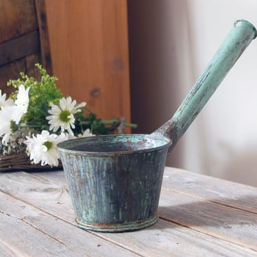 Vintage metal flat bottom ladle / green garden ladle / metal bowl with handle / vintage water ladle dipper / metal scoop 