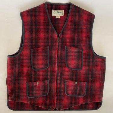 Vintage L.L. Bean Red Black Plaid Vest Size L USA 