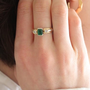 Incredible Vintage 14K Gold Emerald &amp; Diamond Ring