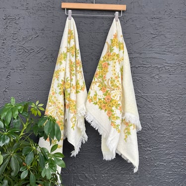Yellow Floral Bath Towels / Pair