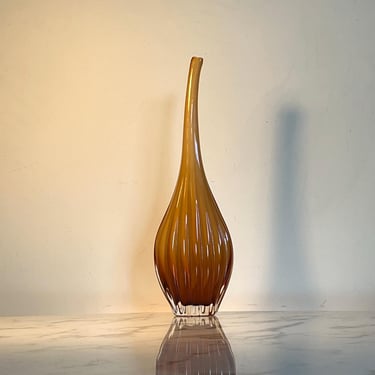 handblown cased glass vase with ribbed Sommerso design 