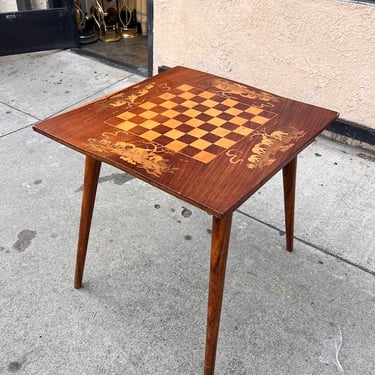 On A Safari | Handcrafted Chess Table from Africa