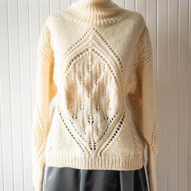 Vintage Cream Wool Turtleneck Sweater Medium