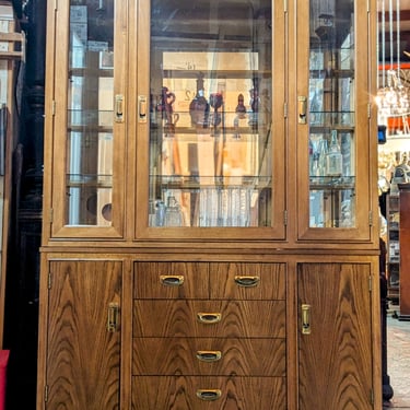 Vintage Oak Buffet and Hutch