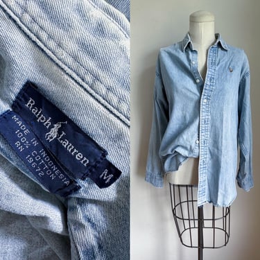 Vintage 1980s Ralph Lauren Denim Buttondown Shirt / M 