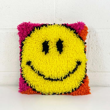 Vintage Smiley Face Latch Hook Pillow Square Accent Yellow Throw Sofa Couch Yellow Orange Pink Small Mid-Century 1970s 1990s 