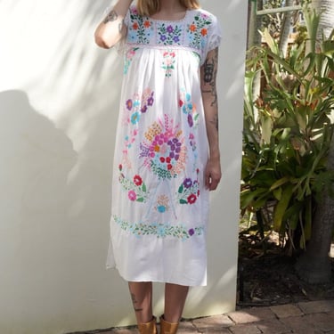 70s Mexican Embroidered Dress / Garden Party Midi Dress / Casual Caftan / White and Rainbow Embroidery Festival Dress / Haute Hippie 