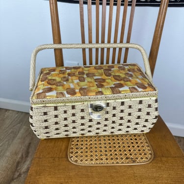 Vintage 70s Wicker Sewing Basket 
