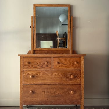 Oak dresser with mirror