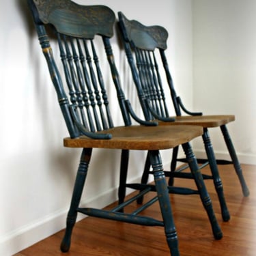 Vintage WOOD  dining chairs set 2 