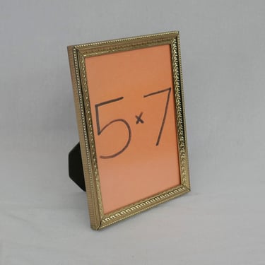 Vintage Picture Frame - Gold Tone Metal w/ Non-Glare Glass - Tabletop - Holds 5" x 7" Photo - 5x7 Frame 