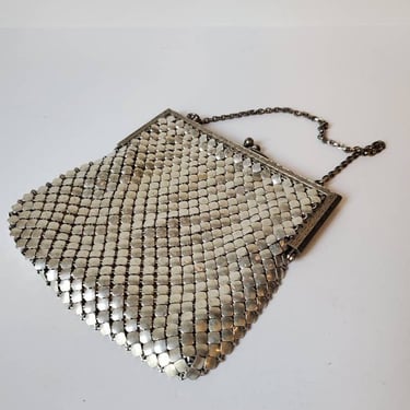 Silver mesh purse evening bag with chain strap, 1930's 