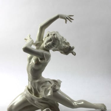 Art Deco Hutschenreuther Porcelain Karl Tutter The Finale Dancer Figurine 