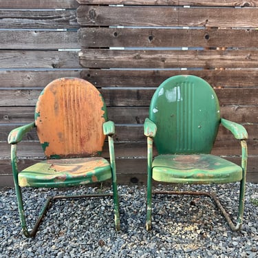 Mid Century Motel Chairs / Clam Chairs 