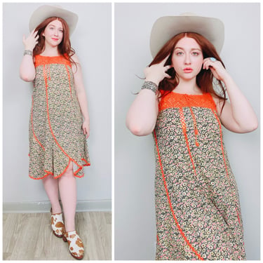 1970s Vintage Orange and Brown Floral House Dress / 70s Scalloped Cotton Flower Crochet Peasant Dress / Size Small - Medium 