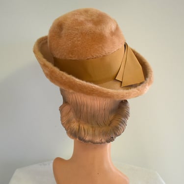 1960s NOS Lisa Light Brown Fur Felt Hat 