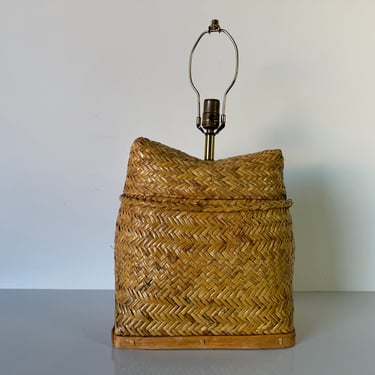 Vintage Organic Woven Rattan Basket Table Lamp 