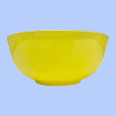 Vintage Pyrex Mixing Bowl Retro 1940s Farmhouse + Primary Colors (Yellow) + 404 + Size 4 Quart + Ceramic + Round + Nesting + Kitchen Serving 