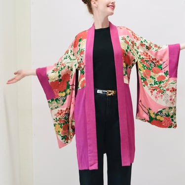 Vintage Kimono Jacket Robe Pink Floral Print Robe Small Medium Large // Vintage Kimono Robe Pink Japan Japanese Traditional Kimono Costume 