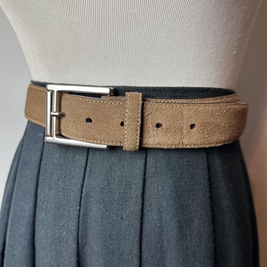 Classy suede belt~ sand beige Silver leather buckle~ sleek trouser belt size Medium 